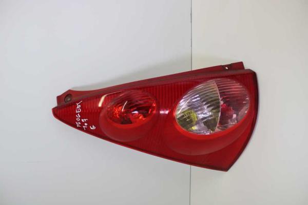 FEU ARRIERE GAUCHE PEUGEOT 107 - Vue 1